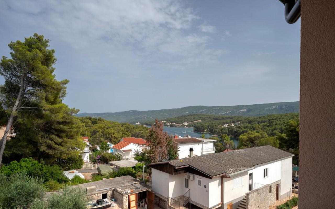 Guest House Marinna Vrboska Exterior foto